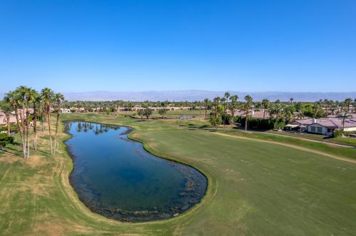 56430 Muirfield Vlg, La Quinta CA  92253-7648 exterior