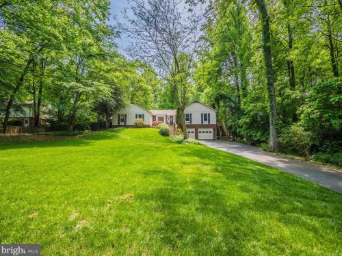 12203 Westwood Hills Dr, Herndon, VA 20171-1510