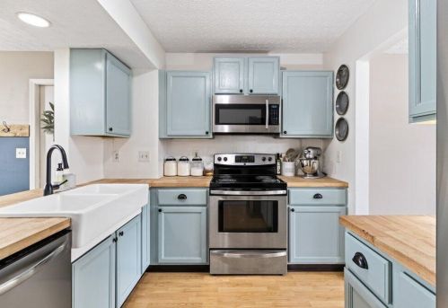 221 Bent Tree Ln, Pataskala OH  43062-8111 exterior