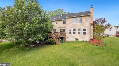 2126 Jennings St, Woodbridge VA  22191-4420 exterior