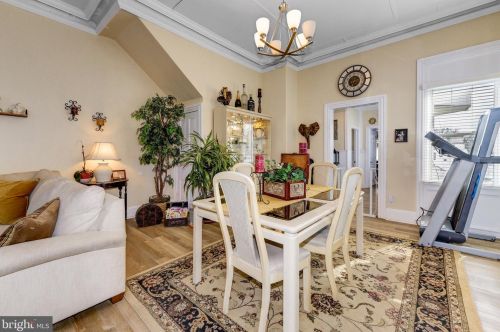 414 Monmouth St, Gloucester NJ  08030-1722 exterior