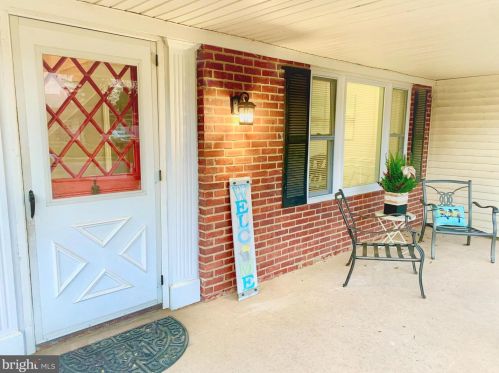 59 Shawmont Ln, Willingboro, NJ 08046-1033