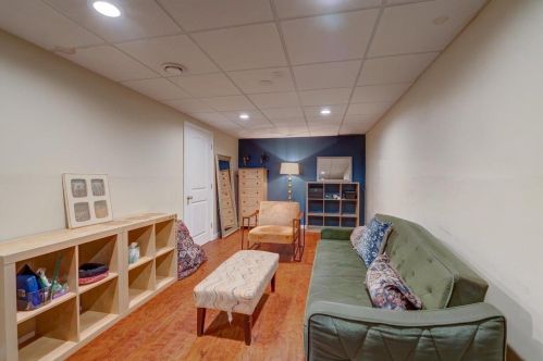 31 Ponwood Cir, Madison WI  53717-1179 exterior