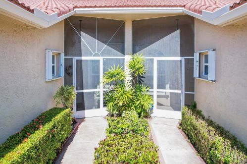 2719 Quaking Leaf Ln, Boynton Beach, FL 33436-6646