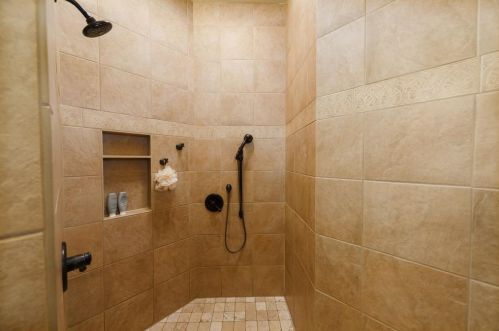 122 Frst Crk Cir, Weatherford TX 76088-7635 exterior