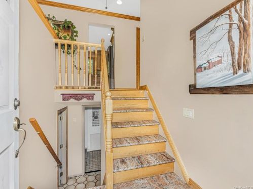 2687 Old Yorktown Rd, Yorktown Hgts NY  10598-3136 exterior