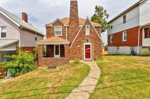 814 5th St, Trafford, PA 15085-1130