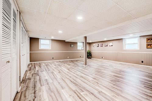 12510 Portland Ave, Thiensville WI  53092-2633 exterior