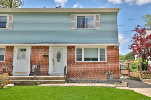 17 Hester Pl, Garnerville, NY 10923-1222