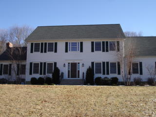 211 Old Hawleyville Rd, Bethel, CT 06801-3047