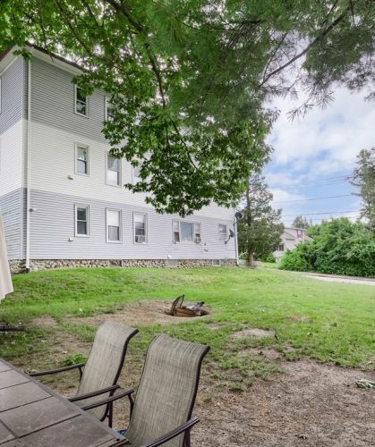 25 Marland Rd, Worcester MA 01606-3048 exterior