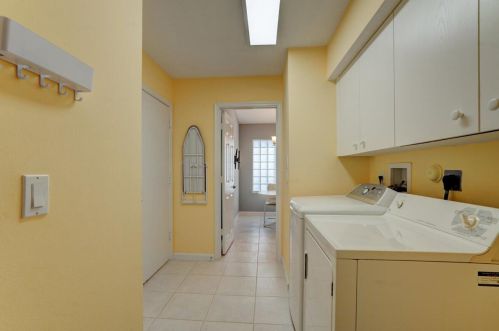7038 Haviland Cir, Boynton Beach FL  33437-6472 exterior