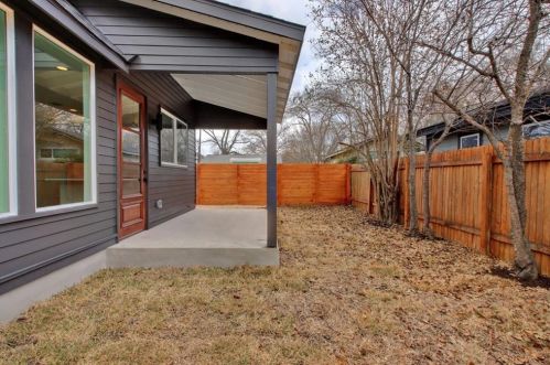 1902 Cullen Ave, Austin TX  78757-2436 exterior