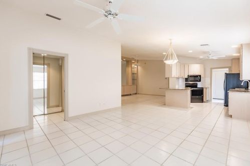 3668 El Segundo Ct, Naples FL 34109-1398 exterior