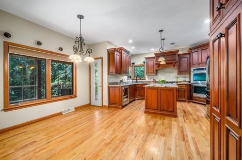 105 Myrtle Ct, Gibsonia PA  15044-8922 exterior