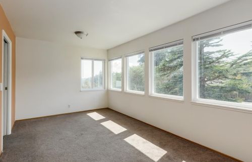 2280 Evergreen Dr, San Bruno CA  94066-1830 exterior