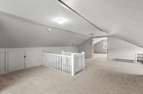 640 Mast Rd, Goffstown NH  03045 exterior