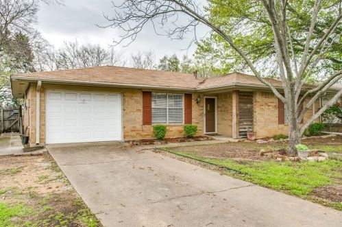 709 Driftwood Trl, Denton, TX 76209-1014