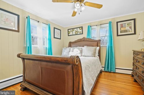 487 Clearview St, Pottstown PA 19464-5128 exterior