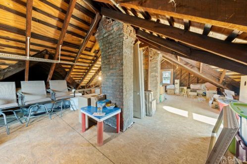 86 Freeman St, Woodbridge NJ  07095-3435 exterior