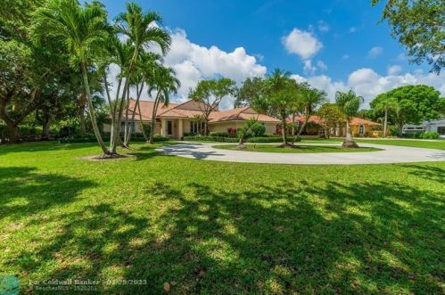 5770 Dixie Bell Rd, West Palm Beach, FL 33418-7746