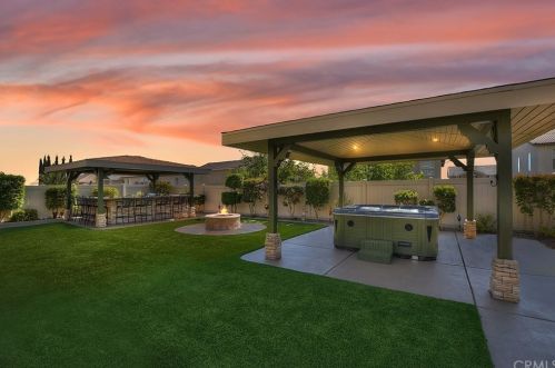 13035 Holmwood Ct, Victorville, CA 92392-0583