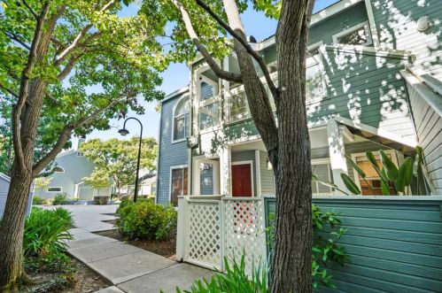 858 Boardwalk Pl, Redwood City CA  94065-1806 exterior