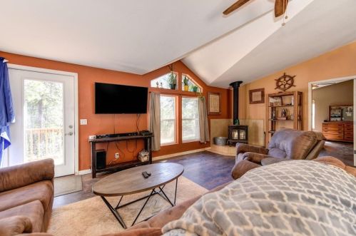 14149 Old Emigrant Trl, Grass Valley CA  95945-8621 exterior