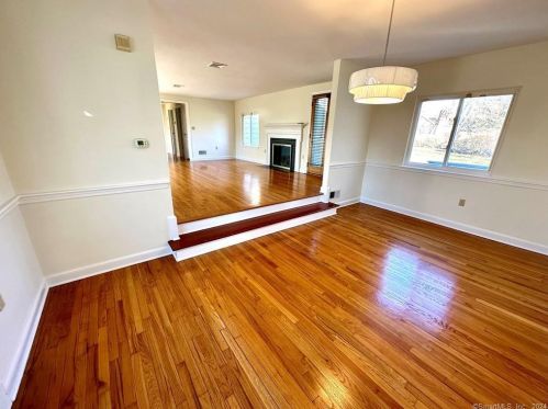 112 Housatonic Dr, Milford CT  06460-5034 exterior