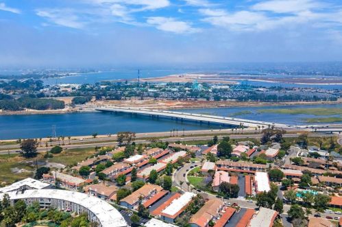 4305 Loma Riviera Ct, San Diego CA 92110-5504 exterior