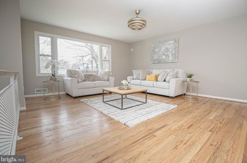 7834 Brompton St, Springfield VA  22152-1956 exterior