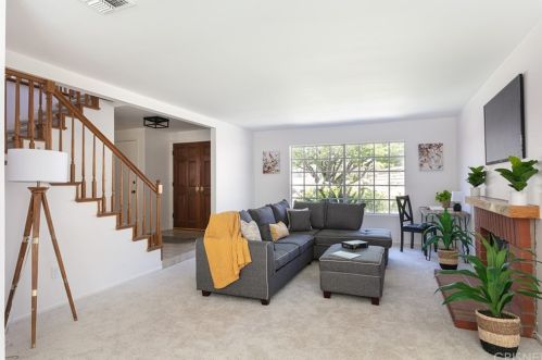 27508 Natalie Way, Santa Clarita, CA 91350-1799