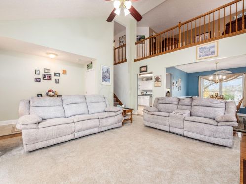 576 Scioto Meadows Blvd, Darbydale OH  43123-8660 exterior