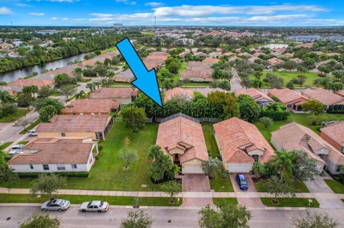 9947 Chadwick Dr, Fort Pierce, FL 34987-2417