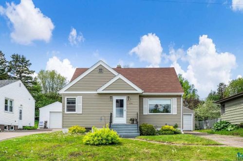 2331 26th St, Duluth, MN 55811-3115