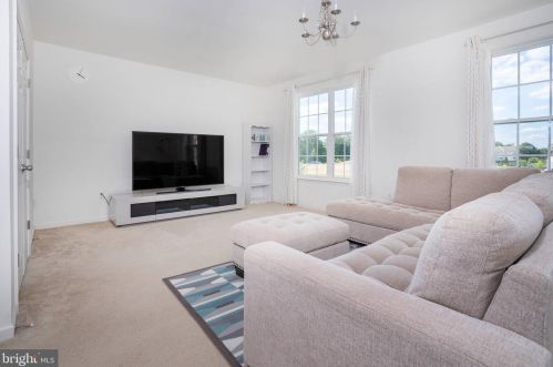 24 Grissom Dr, Bear DE  19701-6848 exterior