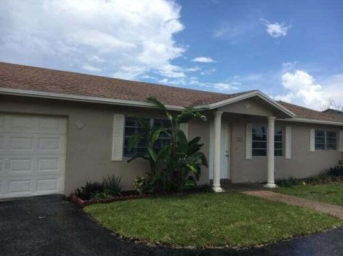 261 8th St, Boca Raton, FL 33432-2756