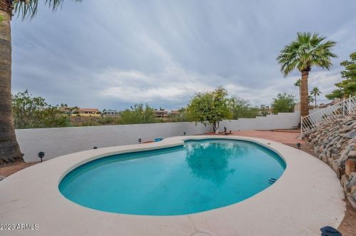 15951 Thistle Dr, Scottsdale AZ 85268-4348 exterior