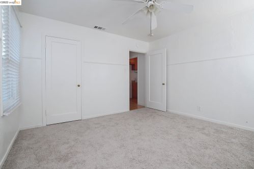 49 Manville Ave, West Pittsburg CA  94565-5843 exterior