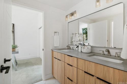 1500 Gamble Ln, Escondido CA  92029-4321 exterior