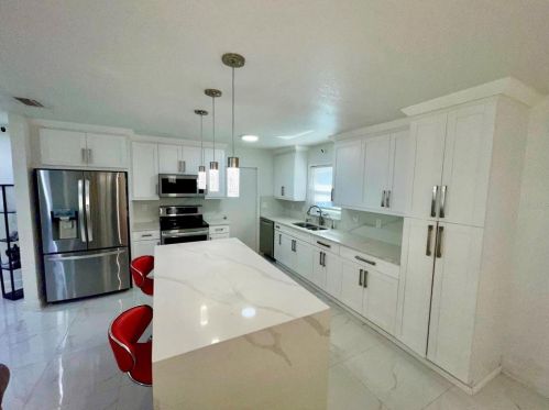 17320 Lynnette Dr, Lutz FL  33549-5608 exterior