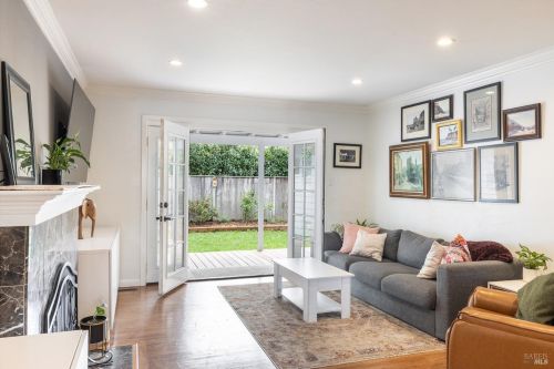 3444 Montgomery Dr, Santa Rosa CA  95405-5142 exterior