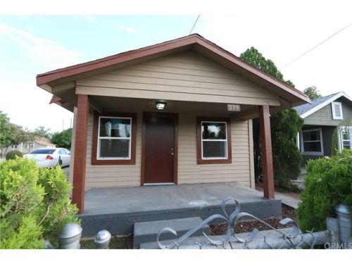 376 L St, Colton CA  92324-3413 exterior