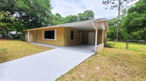 8901 20th Terrace Rd, Anthony, FL 32617-3358