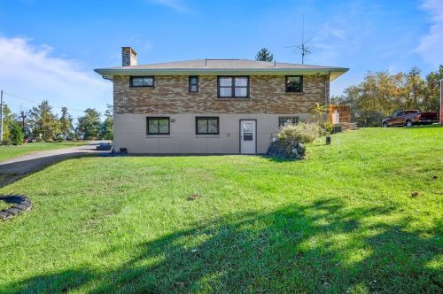 4301 Battle Ridge Rd, Mc Donald PA  15057-2567 exterior