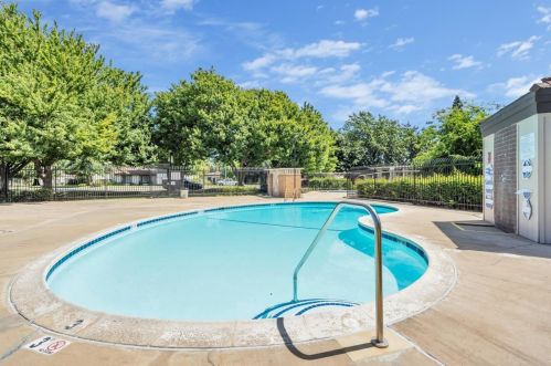 2232 Baywater Ln, Rancho Cordova CA  95670-4256 exterior