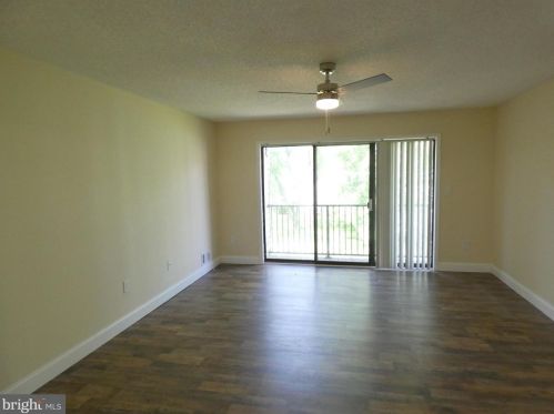 31 Rickard Ct, Lawrence Township NJ  08648-2669 exterior