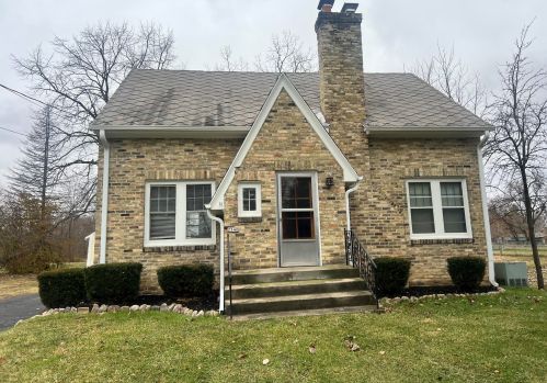 2340 90th St, Sturtevant, WI 53177-1928