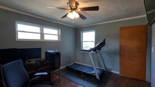 275 Willow Dr, Zanesville OH  43701-1252 exterior