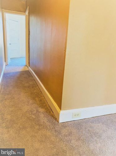 468 Stuyvesant Ave, Trenton NJ  08618-4103 exterior